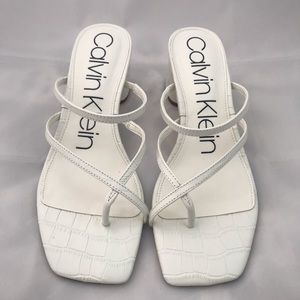 Calvin Klein Becca White Croc Sandal Sz 7.5M